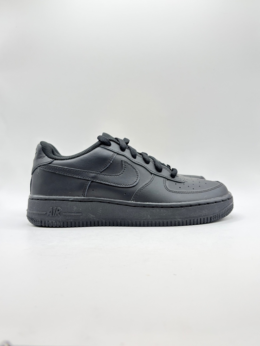 Nike Air Force 1 Low LE GS sneakers in Black, size 5Y / 6.5 Women New No Box